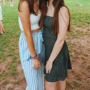 HYVE HYVE HYVE: boutique flowy blue and white striped pants